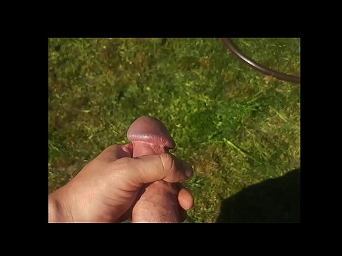 ❤️ Vruća zgodna jebe svoju ružičastu macu i svršava špricom u ljetnoj bašti ❤❌ Analni video na bs.fulldesisex.ru ❌️❤